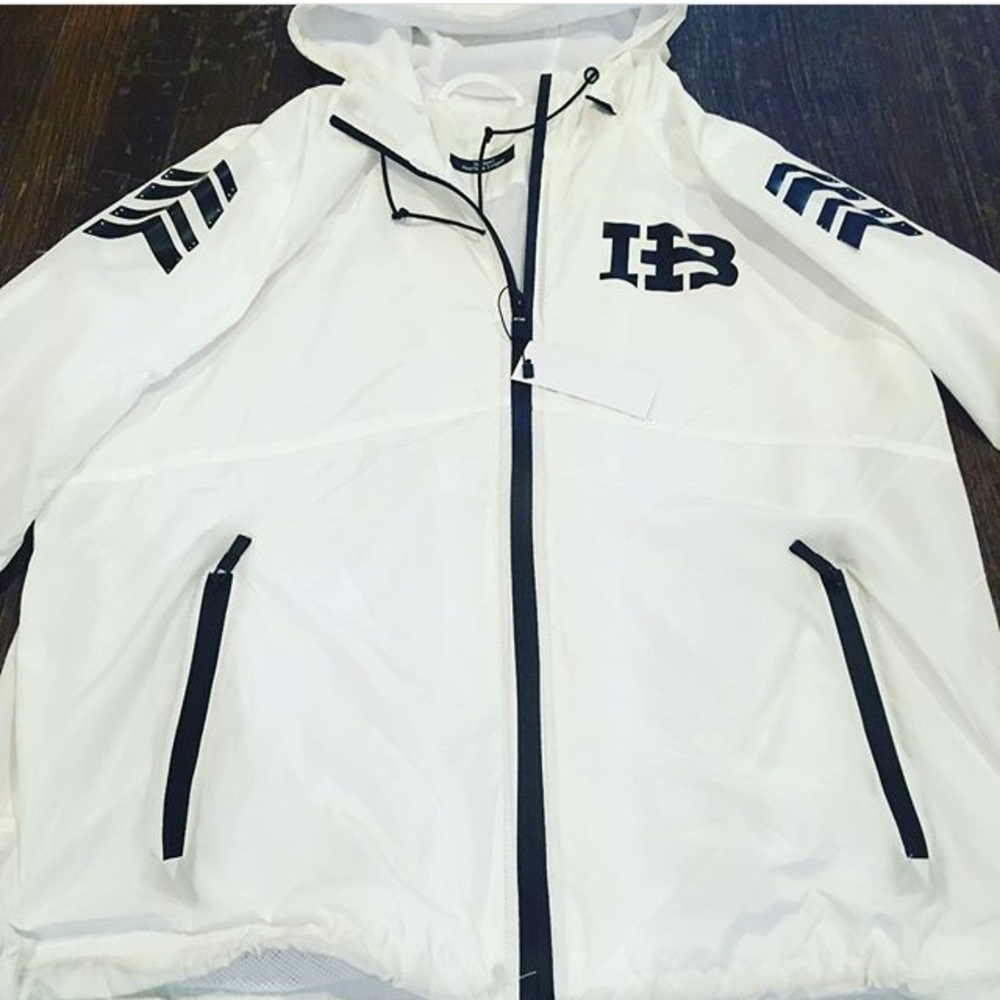 Jacket - Picture 6 of 8